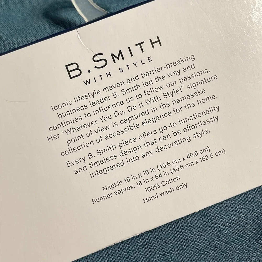Set/2 B Smith napkin set and table runners